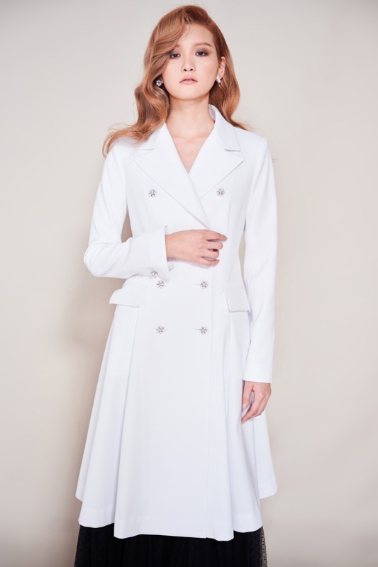 Jewel Button Long Jacket (White)